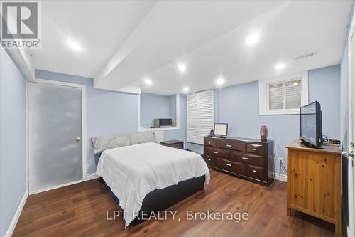 48 Nashville Circle, Hamilton, ON - Indoor Photo Showing Bedroom