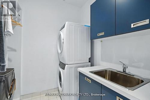 3658 Ferretti Court, Innisfil, ON - Indoor Photo Showing Laundry Room
