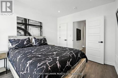 3658 Ferretti Court, Innisfil, ON - Indoor Photo Showing Bedroom