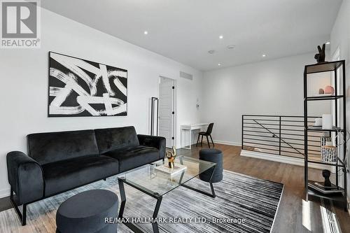 3658 Ferretti Court, Innisfil, ON - Indoor Photo Showing Living Room