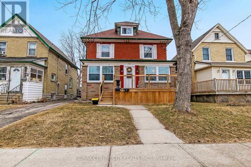 92 FOREST AVENUE  St. Thomas, ON N5R 2J5