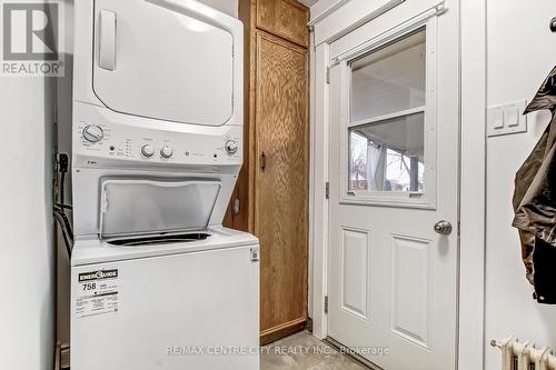 92 Forest Avenue, St. Thomas, ON - Indoor Photo Showing Laundry Room