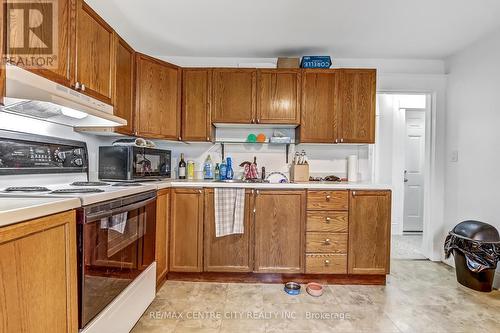 92 Forest Avenue, St. Thomas, ON - Indoor Photo Showing Kitchen
