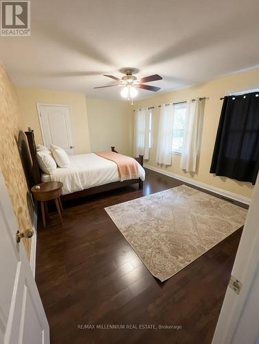 3891 Bloomington Crescent, Mississauga, ON - Indoor Photo Showing Bedroom