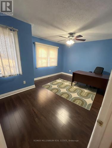 3891 Bloomington Crescent, Mississauga, ON - Indoor