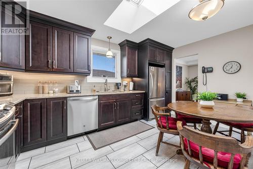 411 Bryant Crescent, Burlington, ON - Indoor Photo Showing Kitchen With Stainless Steel Kitchen