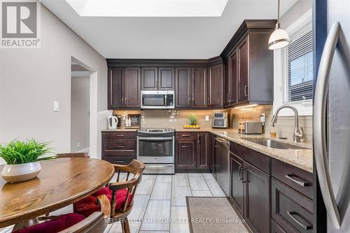 411 Bryant Crescent, Burlington, ON - Indoor Photo Showing Kitchen With Stainless Steel Kitchen