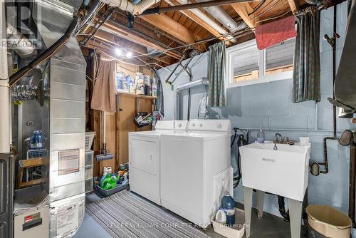 411 Bryant Crescent, Burlington, ON - Indoor