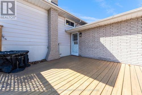 411 Bryant Crescent, Burlington, ON - Outdoor With Deck Patio Veranda With Exterior