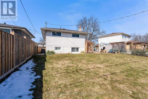 411 Bryant Crescent, Burlington, ON - Outdoor