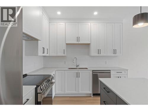 220 Shepherd Road Unit# 12, Chase, BC - Indoor Photo Showing Kitchen With Double Sink