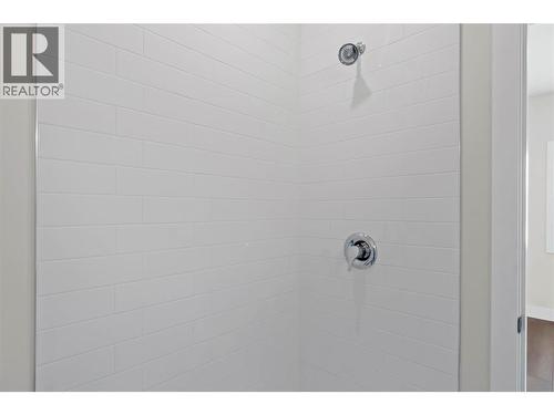 220 Shepherd Road Unit# 12, Chase, BC - Indoor Photo Showing Bathroom