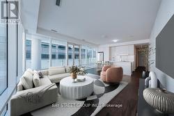 326 - 1 BLOOR STREET E  Toronto, ON M4W 0A8