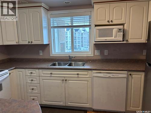 203 314 Nelson Road, Saskatoon, SK - Indoor Photo Showing Kitchen With Double Sink