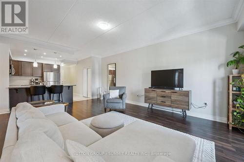 242 - 1077 Gordon Street, Guelph, ON - Indoor Photo Showing Living Room