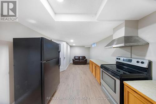 135 Veronica Drive, Kitchener, ON - Indoor Photo Showing Kitchen