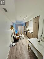 535 - 2020 BATHURST STREET  Toronto, ON M5P 0A6