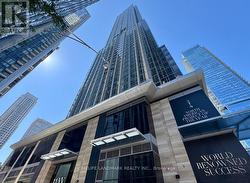 1614 - 11 YORKVILLE AVENUE  Toronto, ON M4W 0B7