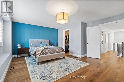 5609 Thorn Lane, Burlington, ON - Indoor Photo Showing Bedroom