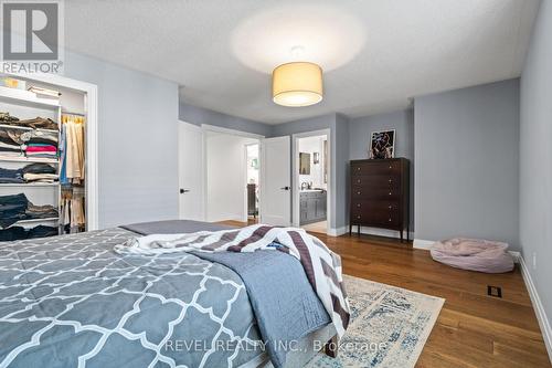 5609 Thorn Lane, Burlington, ON - Indoor Photo Showing Bedroom