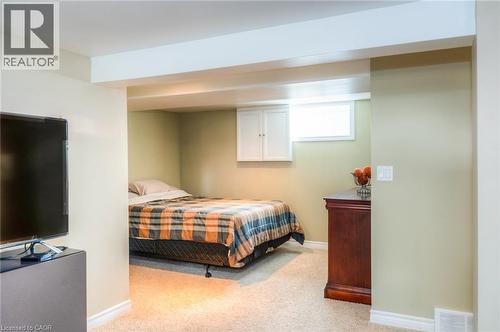 46 2 Avenue, Kitchener, ON - Indoor Photo Showing Bedroom