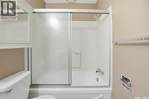 22 2 Summers Place, Saskatoon, SK - Indoor Photo Showing Bathroom