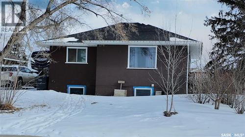 2502 100th STREET  North Battleford, SK S9A 9Y2