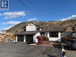 371 Montego Road  Kamloops, BC V2H 1N1