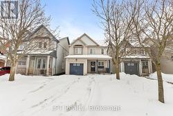 52 NORLAND CIRCLE  Oshawa (Windfields), ON L1L 0A6
