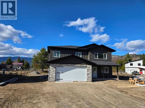 319 Elkview Trail, Castlegar, BC - Outdoor