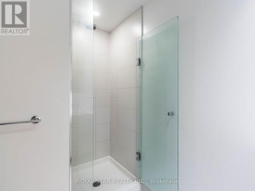 1305 - 20 Richardson Street, Toronto, ON - Indoor Photo Showing Bathroom