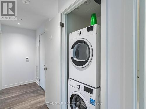 1305 - 20 Richardson Street, Toronto, ON - Indoor Photo Showing Laundry Room