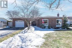 118 WESTWOOD CRESCENT  Welland, ON L3C 4R3