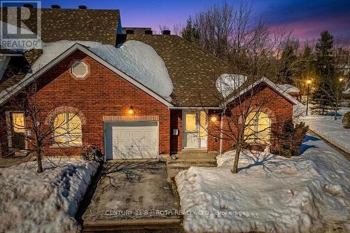 21 - 318 LITTLE AVENUE  Barrie, ON L4N 2Z6