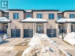 29 TURNBERRY LANE  Barrie, ON L9J 0M8