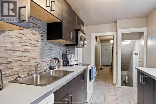 568 Askin, Windsor, ON - Indoor Photo Showing Kitchen With Double Sink