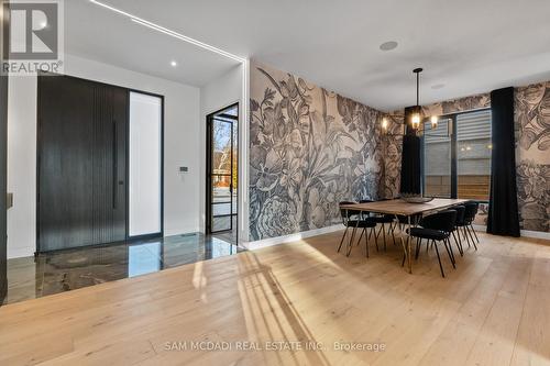 2186 Harcourt Crescent, Mississauga, ON - Indoor Photo Showing Dining Room