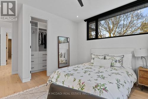 2186 Harcourt Crescent, Mississauga, ON - Indoor Photo Showing Bedroom