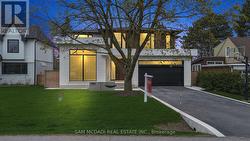 2186 HARCOURT CRESCENT  Mississauga, ON L4Y 1W1