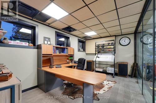 2084 Grand Boulevard, Burlington, ON - Indoor Photo Showing Office