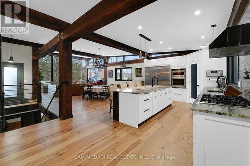 2084 Grand Boulevard, Burlington, ON - Indoor Photo Showing Kitchen