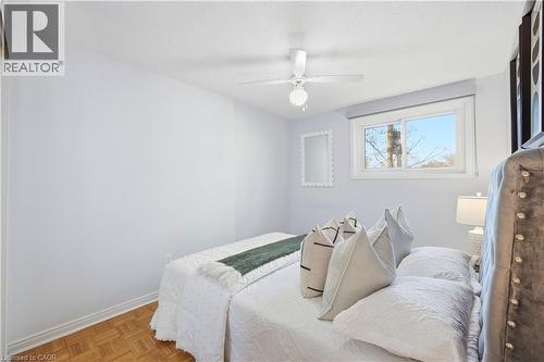 424 Jackson Street W, Hamilton, ON - Indoor Photo Showing Bedroom