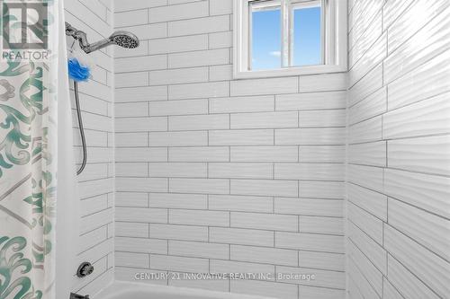 504 - 67 Richmond Street, Richmond Hill, ON - Indoor Photo Showing Bathroom