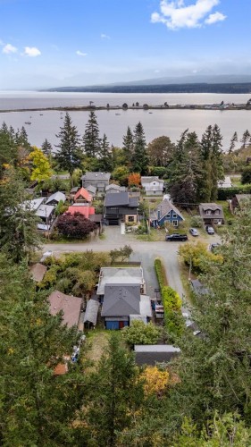 1314 Docliddle Rd, Comox, BC 