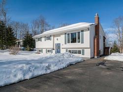 39 Franklyn Drive  Beaver Bank, NS B4G 1A4