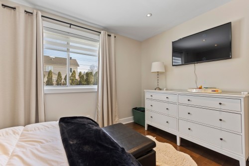 Chambre à coucher principale - 111 Av. D'Ivanhoe Crescent, Pointe-Claire, QC - Indoor Photo Showing Bedroom