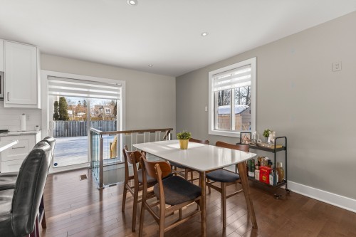 Coin-repas - 111 Av. D'Ivanhoe Crescent, Pointe-Claire, QC - Indoor Photo Showing Dining Room