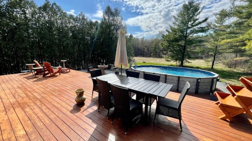 Terrasse - 773 Ch. Maurice, Bedford - Canton, QC - Outdoor With Above Ground Pool With Deck Patio Veranda