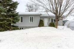 1940 Rue du Boisé  Trois-Rivières, QC G8Y 6S8