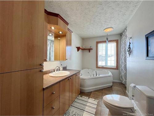 16 Des Érables Ave, Clair, NB 